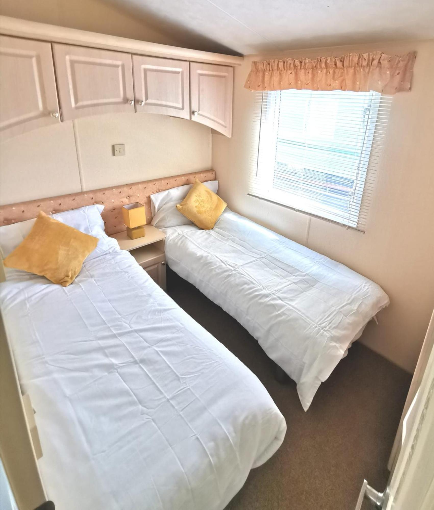 Wonderful 2 Bedroom Mobile Home Aberystwyth Exterior foto